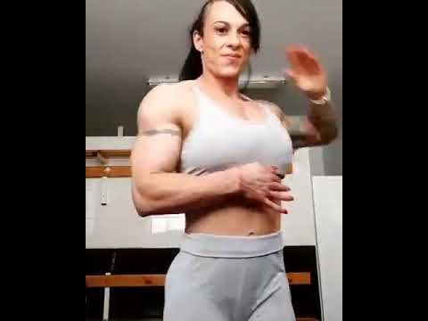Laura Rakuda IFBB PRO Bodybuilder Posing Amazing Physique   Fitness Motivation