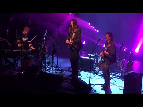 OLIVER WOOD TRIO “Fine Line” (1.17.2023)