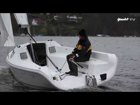 Unusually different: Hunter 22 – YACHT test 2012