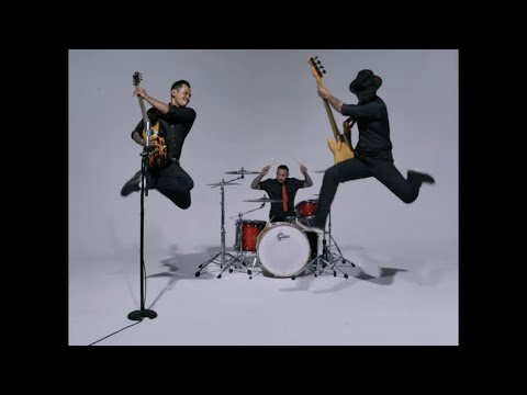 Superman Is Dead - Tentang Tiga (Official Music Video)