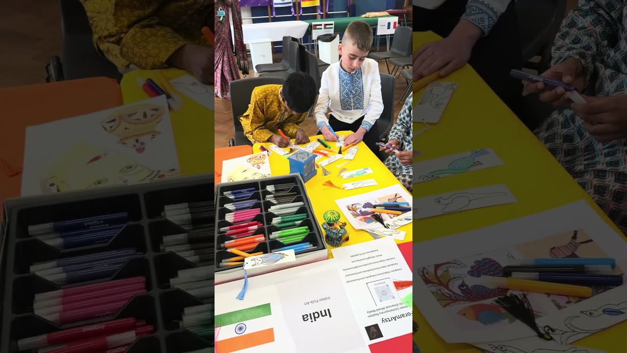 170+ little artists. One ancient art form Infinite colour 🎨 #artforkıds #artinschools #arteducation