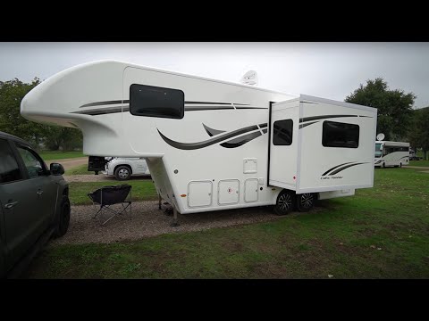 SEMITRAILER-CAMPER: Celtic Rambler Fifth Wheel semitrailer + VW AMAROK 6-cylinder in Germany