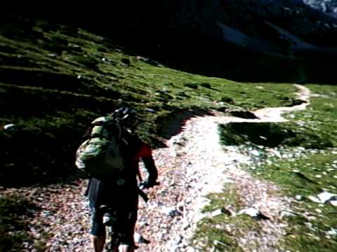 2010 AlpenX - Abfahrt leicht schnell Guide in Front.AVI