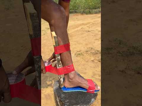 🌳The boy shows survival skills: how to walk easily in monsoon season
