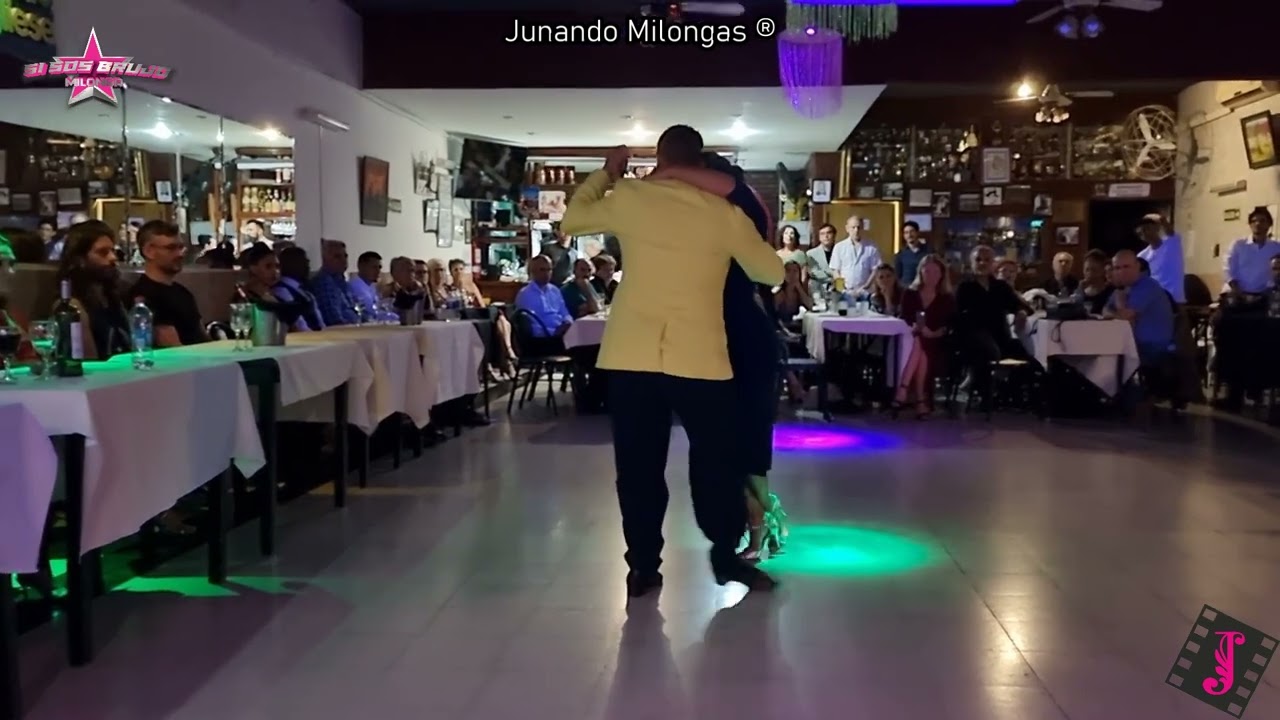 Video thumbnail for OCTAVIO FERNANDEZ & CORINA HERRERA || "Pata Ancha" (Pugliese)