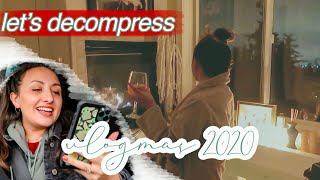 RELAXING VLOG // decompressing after work, making dinner, cozy bath + night routine, vlogmas day 11