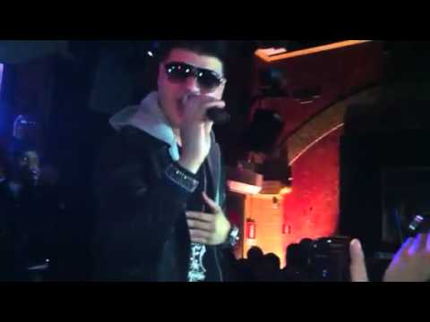 Farruko - nena fichu ( concierto ripa 90 milano, italia)