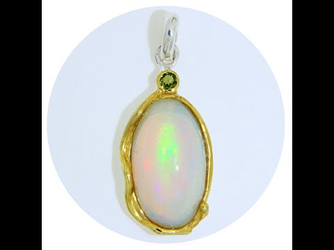 Pandantiv Argint 925 Accente Aurite Opal Peridot Naturale - Stralucire si Vitalitate