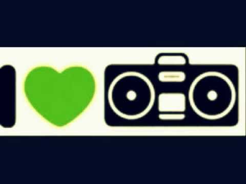 Sandro Silva & Quintino vs Example - Epic The Way You Kiss