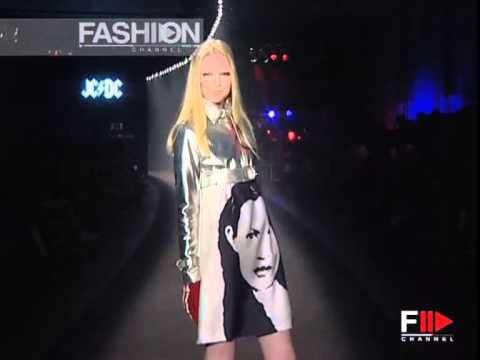 Fashion Show "Jc de Castelbajac" Autumn Winter 2006 / 2007 Paris 4 of 4 by Fashion Channel