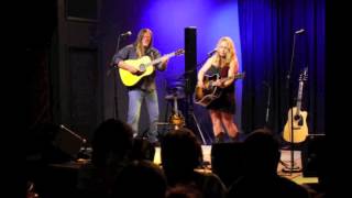 Paris Luna and Barry Waldrep Acoustic Session at Dugger Mountain Music Hall