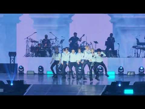 230202 Stray Kids MANIAC Bangkok D1 Hellevator + Top + Victory song 직캠 FanCam 4K