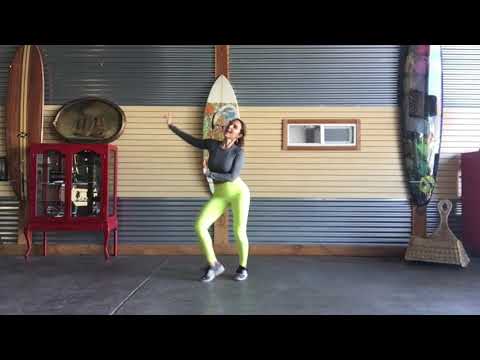 "Muñequita Linda" de Juan Magan, Deorro, MAKJ, ft. YFN Lucci / Zin 79 Zumba, Mariale & Caro WeRsis