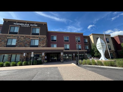 TownePlace Suites Whitefish Kalispell (Glacier Nat’l Park): Marriott Platinum Suite and Hotel Tour