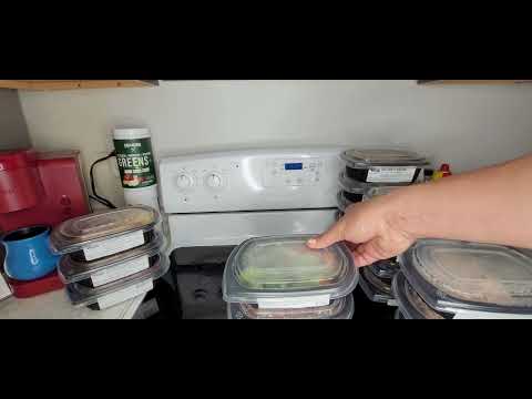 Clean Eatz ( pre prepped meals).