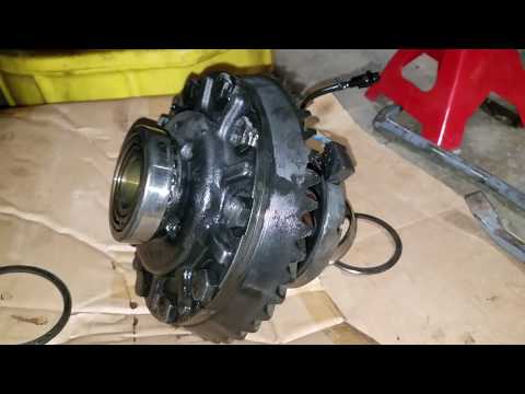 Jeep Wrangler Rubicon JK 2015 carrier removal