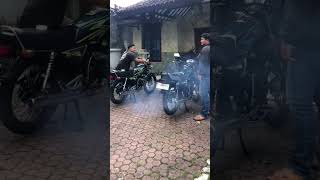 Download lagu battle 'cuit' rx king tahun muda vs tahun tua #motovlog #rxking mp3 Download lagu battle 'cuit' rx king tahun muda vs tahun tua #motovlog #rxking mp3