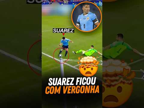 SUÁREZ FOI ENGANADO PELO GOLEIRO 😂🧤 #futebol #luissuarez #uruguai