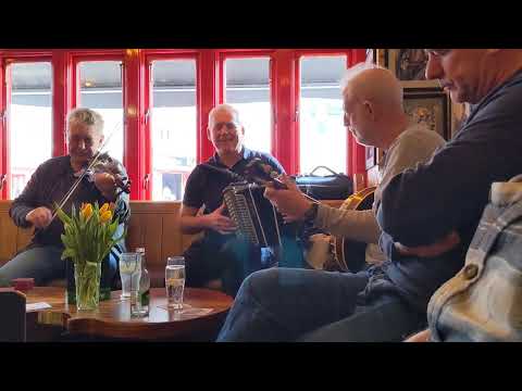 Cathal Hayden, Donal Murphy & Brian McGrath at Tig Coili . Galway  May 11 2023