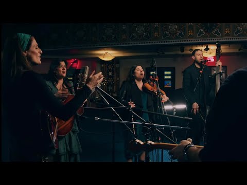 Nigun Yetzira - Rabbi Deborah Sacks Mintz