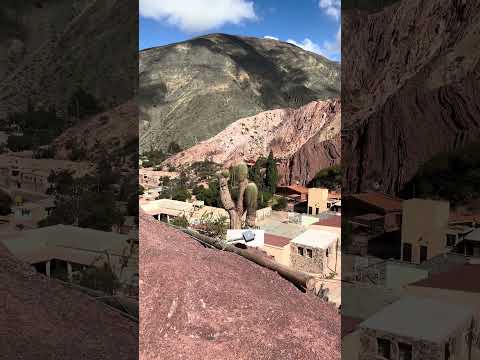 Plataforma de metal ou ferro que vc sobe (mirante principal de PURMAMARCA jujuy norte Argentino)2026