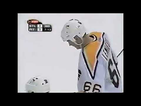 35 year old Mario Lemieux takes over game