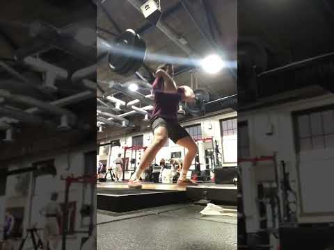 Power clean PR! 185lbs #weightlifting #powerlifting #shorts