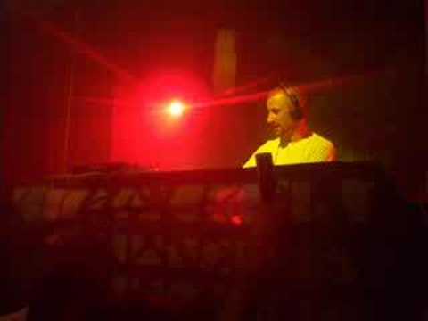Above & Beyond - GodsKitchen Sydney - 1/10/06  Alone Tonight