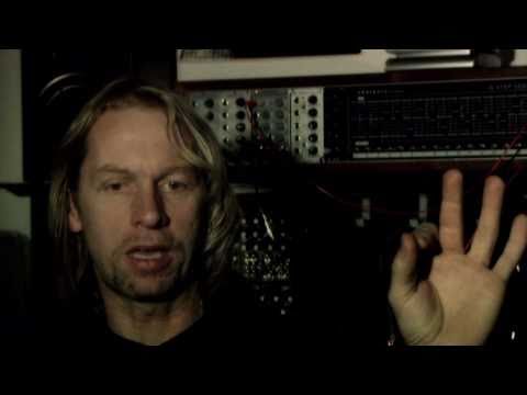 Analog Synthesizer Philosophy - Schneiders Büro