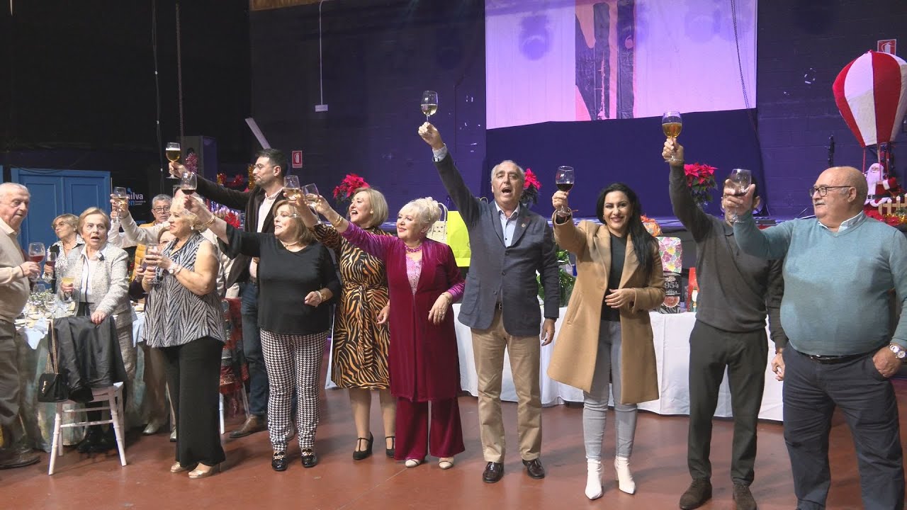 Los pensionistas de Manilva celebran su Navidad Los pensionistas de Manilva celebran su Navidad