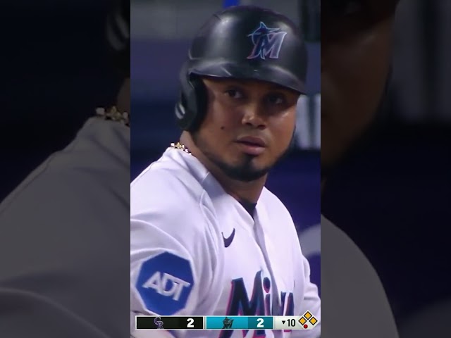 Luis Arráez vs. five infielders, a breakdown
