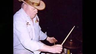 Big Bill Bissonnette, Dr. Michael White, Norman Thatcher - Bull Fiddle Blues.wmv