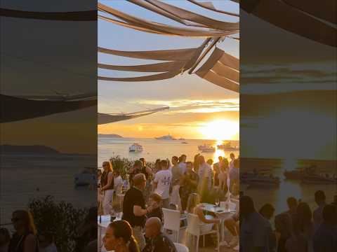 👇Sunset drinks at Café del Mar - Ibiza, Spain 🌅🍹👇