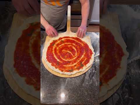 How to stretch pizza dough out to 16 inches #pizza #newyorkpizza #newyorkstylepizza