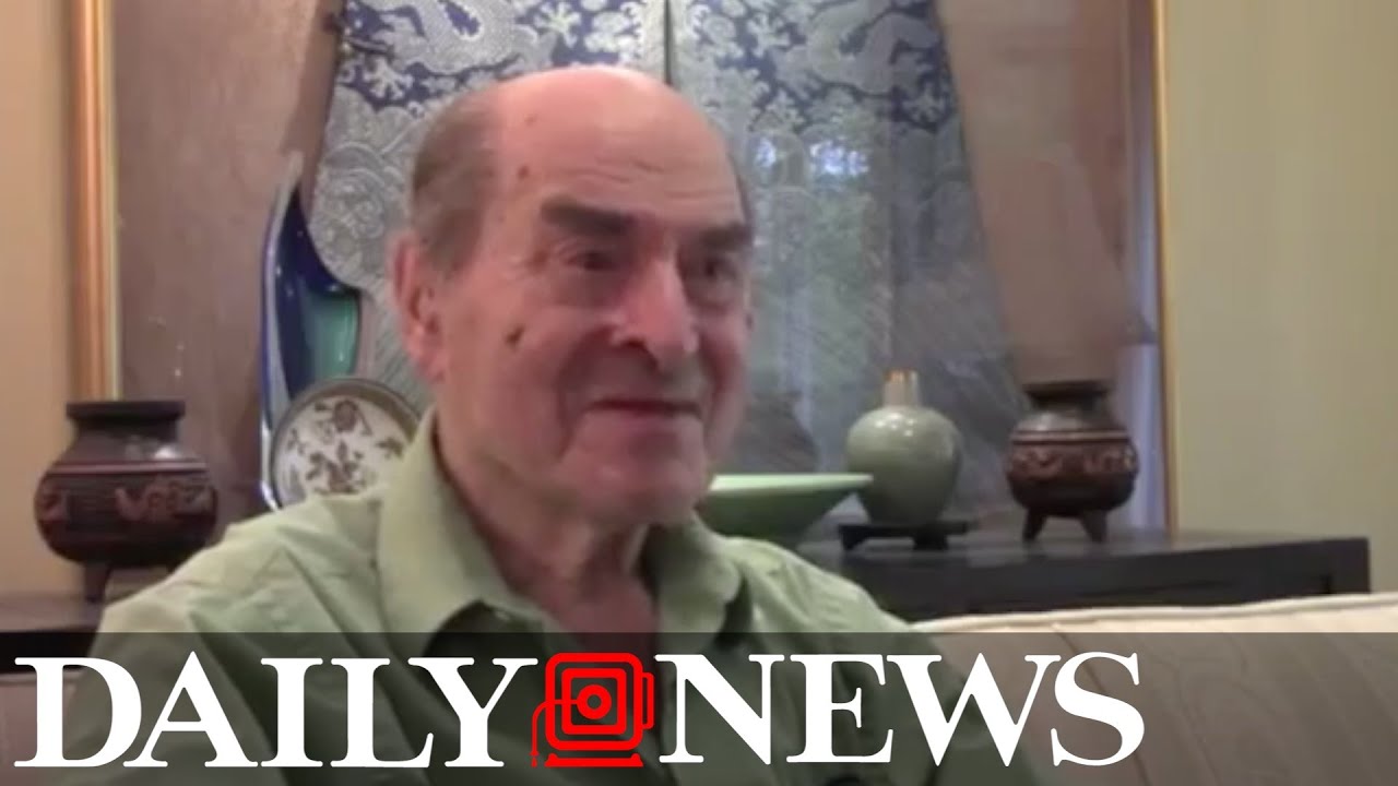 Dr. Henry Heimlich uses his Heimlich maneuver for first time to save life of 87-year-old woman