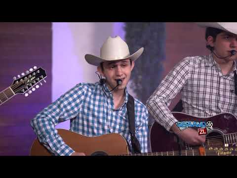 Los De La Aurora Ft. Estilo Sencillo - El Joven Marcial (En Vivo 2021)