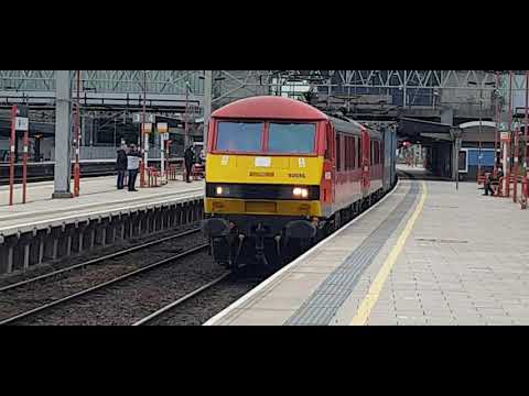 Five DB90's  !!!! - 4S47 & 0Z23 - DB90's - 90036 & 90019 on WHM passing 90037, 90029 and 90026