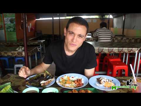 Ikan Bakar Malaysian Grilled Fish and Seafood!