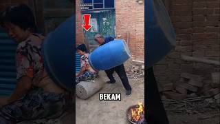 Download lagu This grandfather's cupping style will make you gape! #shorts mp3