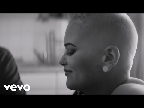 Etta Bond - Surface ft. A2