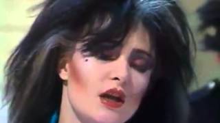 "Siouxsie And The Banshees" I'l Est Né, Le Divin..