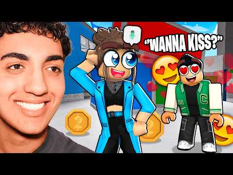 Voice Trolling As A GIRL in MM2!