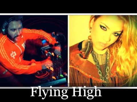 Balyero Feat. Pollyana Papel - Flying High