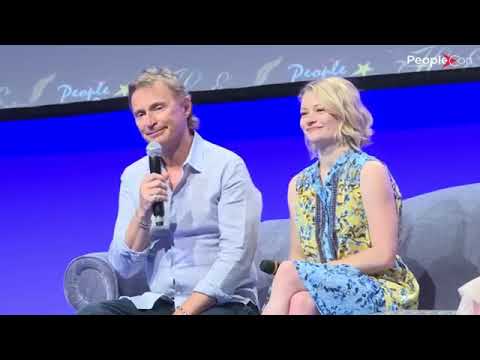 Robert Carlyle and Emilie de Ravin panel - THEC 2017