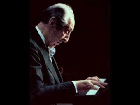 Vladimir Horowitz plays Chopin's "Raindrop" Prelude in D flat Major, Op.28 No.15