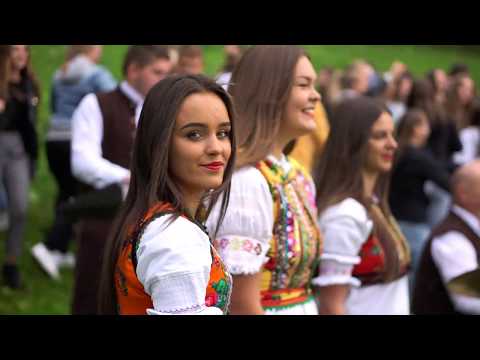 Rolland a Dievčenské Trio - V zelenom hájičku (Official Video)