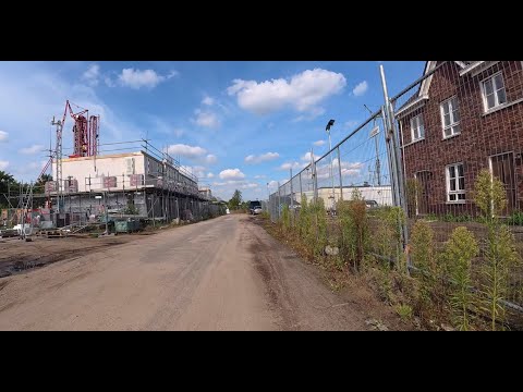 Een mooie dag in Gemert en iedereen is druk met z'n huisje