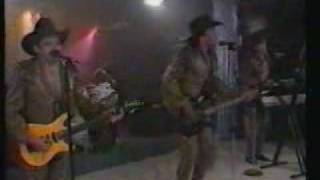 MIRENLA MIRENLA -GRUPO BRONCO