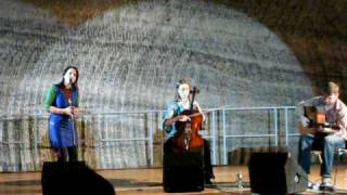 Karan Casey - Dunlavin Green / Maidin Luan Chincise / I Once Loved A Lass_part2