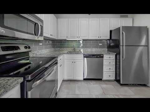 A spacious River North 1-bedroom #3008 steps from the Mag Mile at The Chicagoan A spacious River North 1-bedroom #3008 steps from the Mag Mile at The Chicagoan